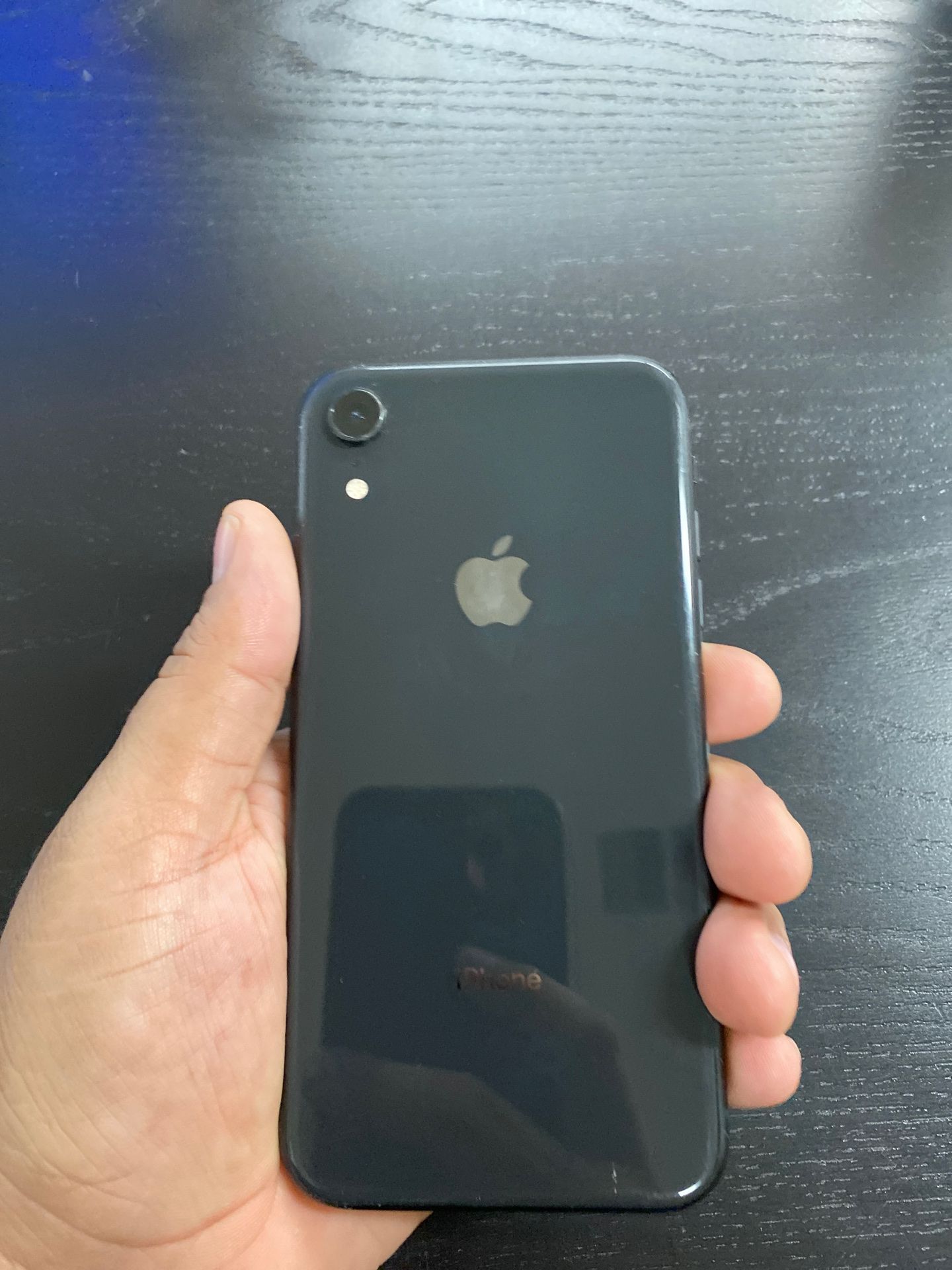 iPhone XR 64GB Unlocked To Any Prepaid Carrier T-Mobile/ Metropcs/ Simple mobile/ AT&T/Cricket wireless/ultra mobile/ Lyca mobile iPhone 6/ iPhon