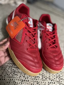Brand New Supreme Nike Gato Size 11 W Extra White Laces