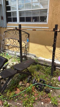 outdoor gym equipment