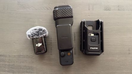 DJI Osmo Pocket 3 Vlogging Camera