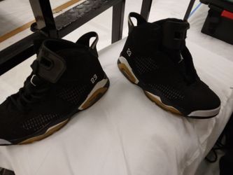 Bred 4's (special conditions on price) men's size9