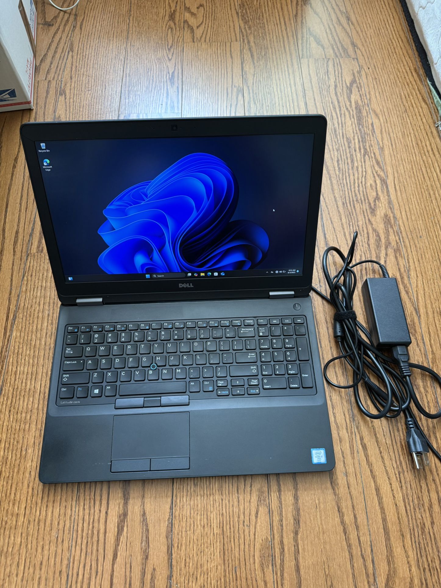 Dell laptop E5570 15”/8GB RAM/256GB SSD/Fully Functional/Dell charger