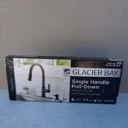 GLACIER BAY Single Handle Pull Down Kitchen Faucet 