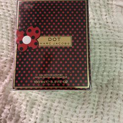 DOT MARC JACOBS 3.3 FL OZ
