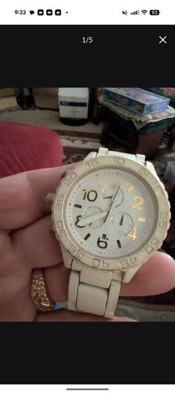 Nixon watch needs a battery