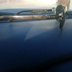 Prada,sunglasses