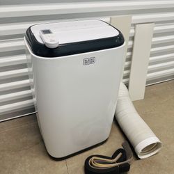 #43 14,000 BTU Black and Decker Portable Air Conditioner!