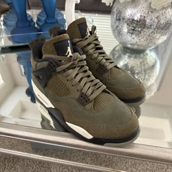 Jordan 4 Medium Olive