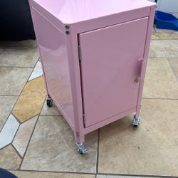Baby Pink Locker *metal