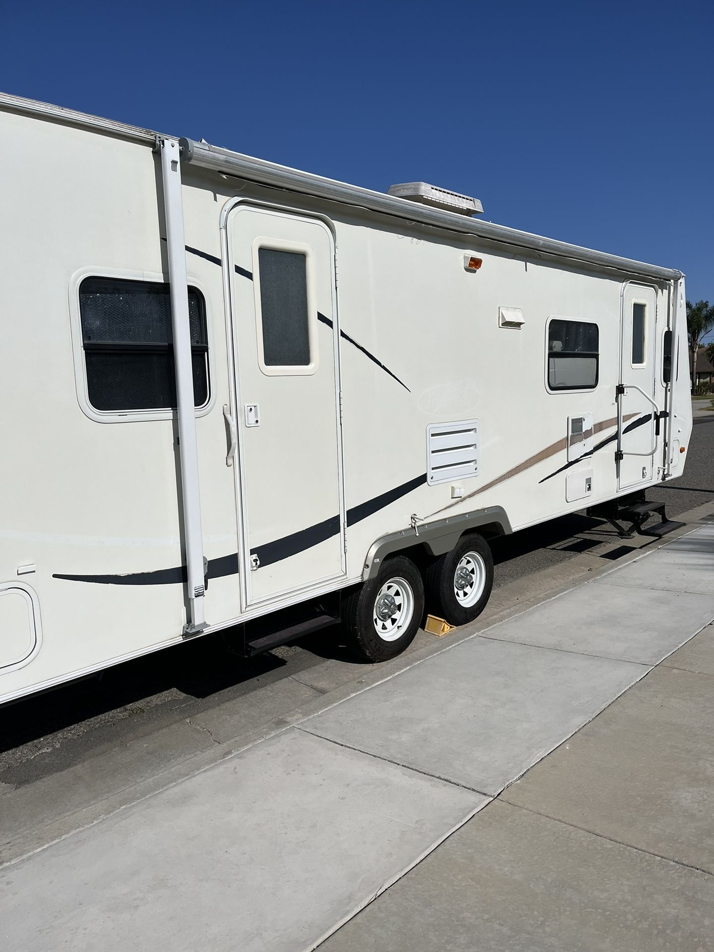 2004 Trail bay 27DS