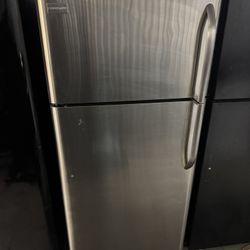 Frigidaire Fridge 30 Inch Wide 
