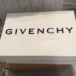 Givenchy Sneakers