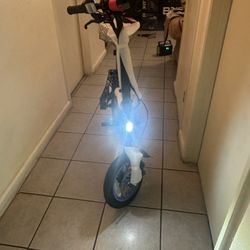 JETSON BOLT X ELECTRIC RIDE-ON NEVER USED