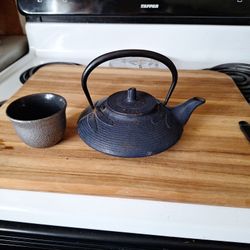 Vintage Cast Iron Tea Pot 