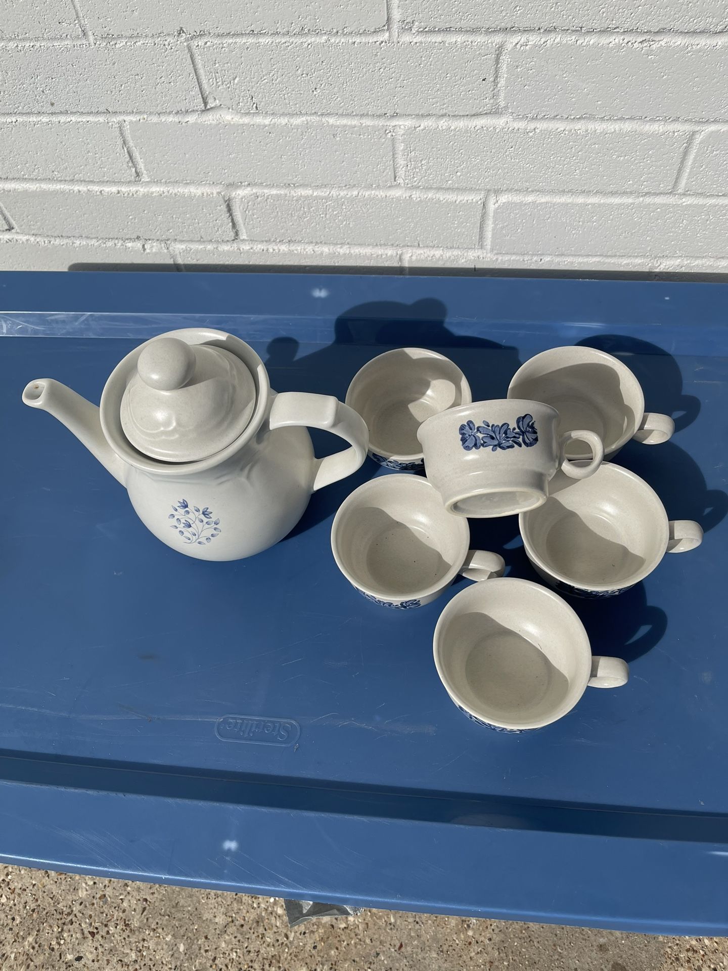 White flower Tea Set 