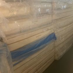 Luxury Saatva & Tempur-Pedic Mattresses – 50-80% Off!     •    Brand New, Minor Blemishes (Nothing That Affects Comfort)     •    King, Queen, Full, T