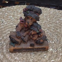 Vintage 1993 “A Mother’s Love ❤️” Boyds Bear 🐻 