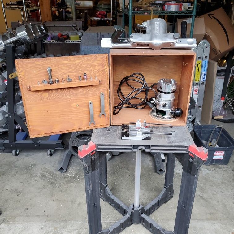 Black & Decker 3/4hp Router, Edge Guide, Bits, Plane Attachment