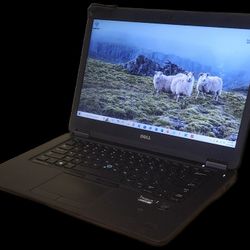 Fast Dell Laptop • i5 • 14" • 4 GB RAM • 256gb SSD • Windows 10 Pro • Office