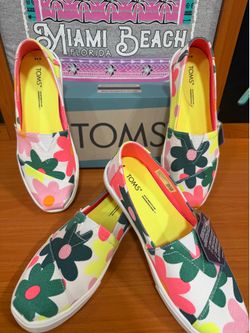 Toms