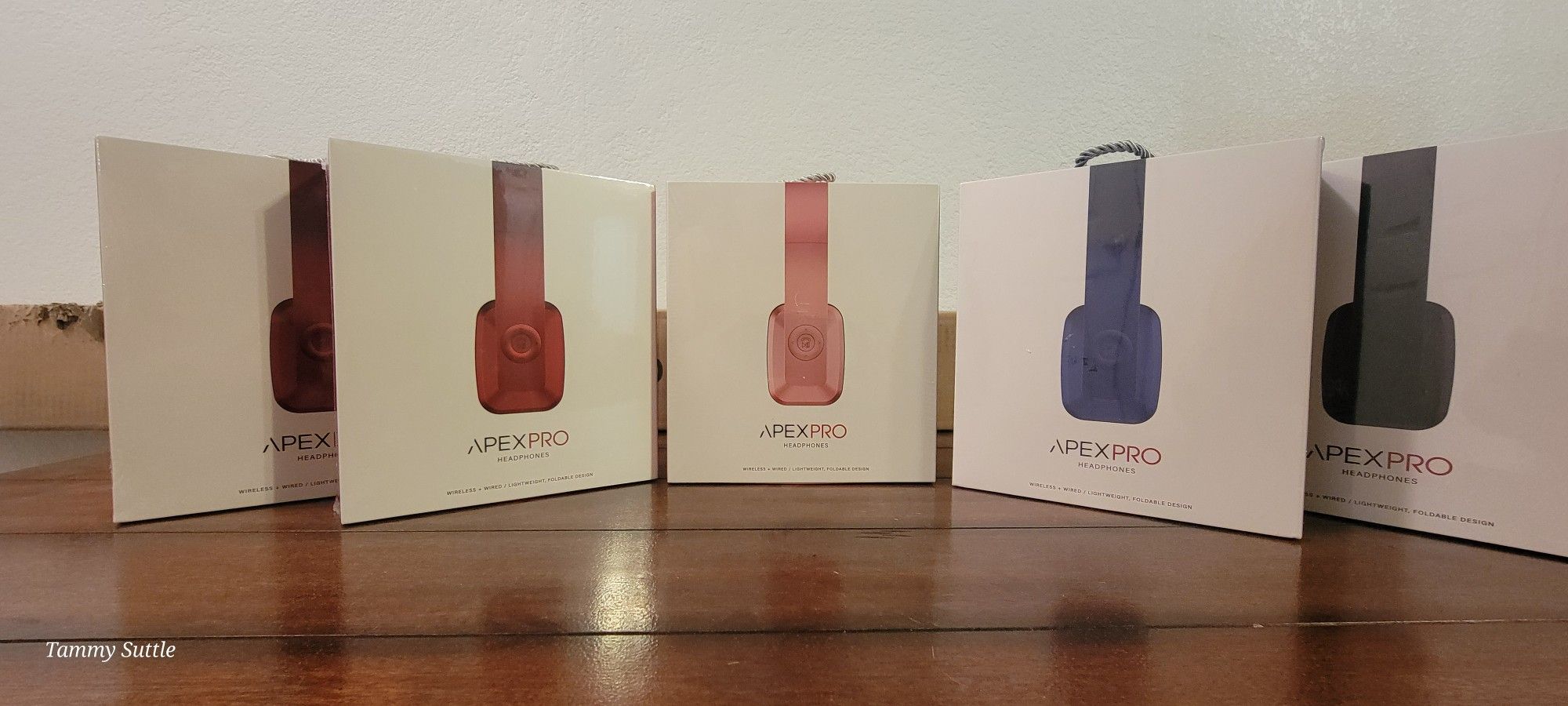 APEX PRO HEADPHONES