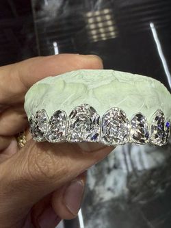 GRILLZ 8pc Rose cuts silver