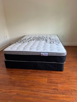 Luxury Elite Queen   pillow top mattress 12”     New mattress in a plastic sealed.   We offer same day delivery