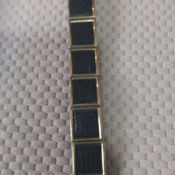 Vintage 1950s Beagle 10 Karat Gold Fill Black On It Twist Watch Band May And USA Number 56 Model Number  It's In Excellent Condition