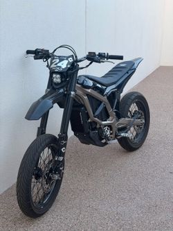 2025 Surron Ultra Bee