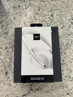 Bose Noise-Cancelling 700 Headphones
