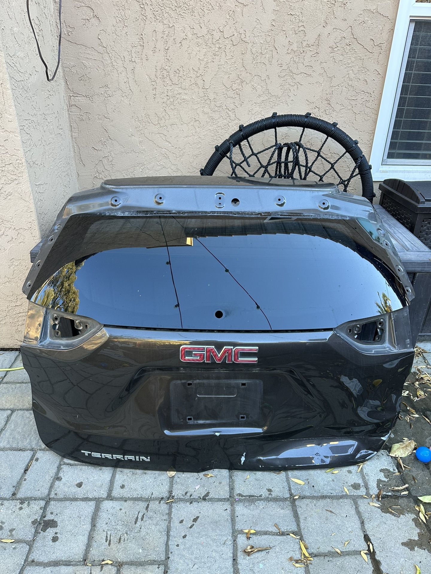 2018-2024 GMC Terrain Rear trunk lid glass