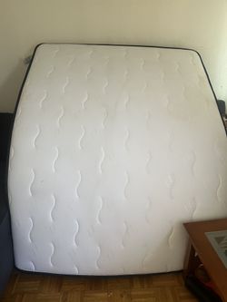 Queen Size Mattress Clean In Good Condition $50