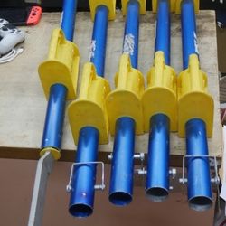 The Goat Steep Assist Roof Ladder Compact Goat (Compact) 20FT  USED READ USED. TESTED. IN A GOOD WORKING ORDER. NOTE !!!!!!! MISSING  CLIP OR YOU CAN 