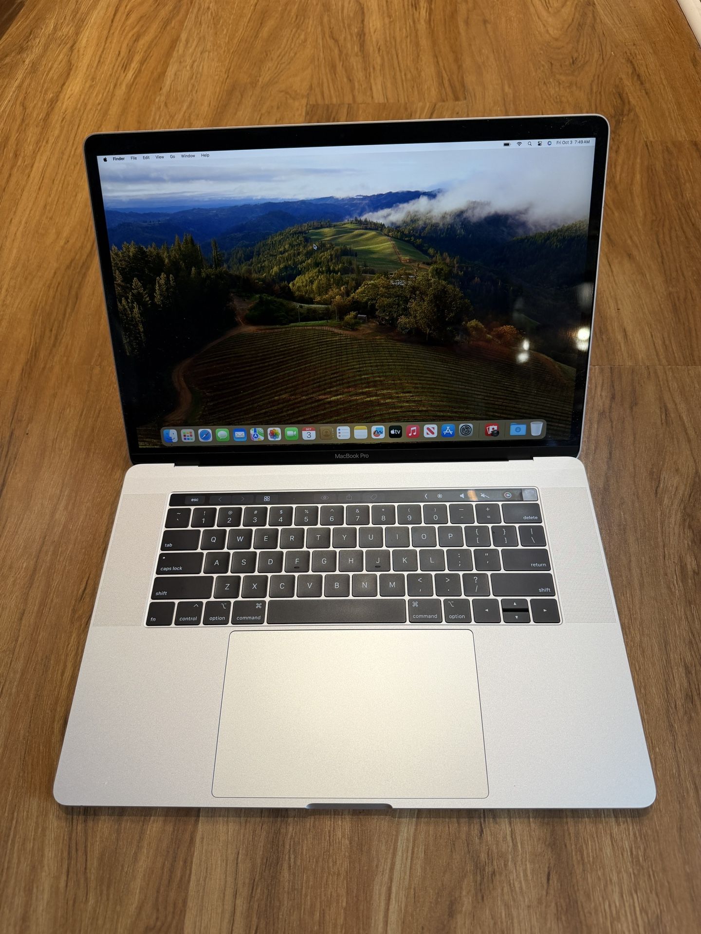 MacBook Pro 15-inch 2019 Touch Bar core i7 9th gen 32GB Ram 512GB SSD Mac OS Sequoia 15.6.1 with charger in Excellent Working condition!!!! Specifica