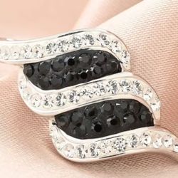 Black and White Austrian Crystal Pendant without Chain in Silvertone