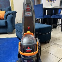 BISSELL HYDROSTEAM TECHNOLOGY CARPET CLEANER
