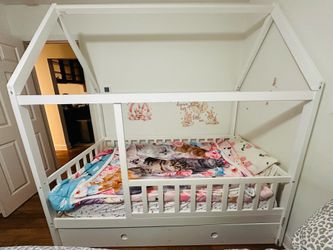 Twin bed for kids whit mattress
