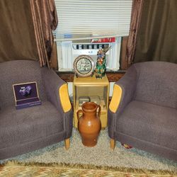 2 Stylish Armchairs