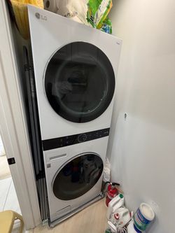 LG WashTower™, a stacked washer + dryer in one unit. Like New