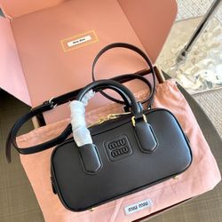 miumiu Single-Shoulder Handbag