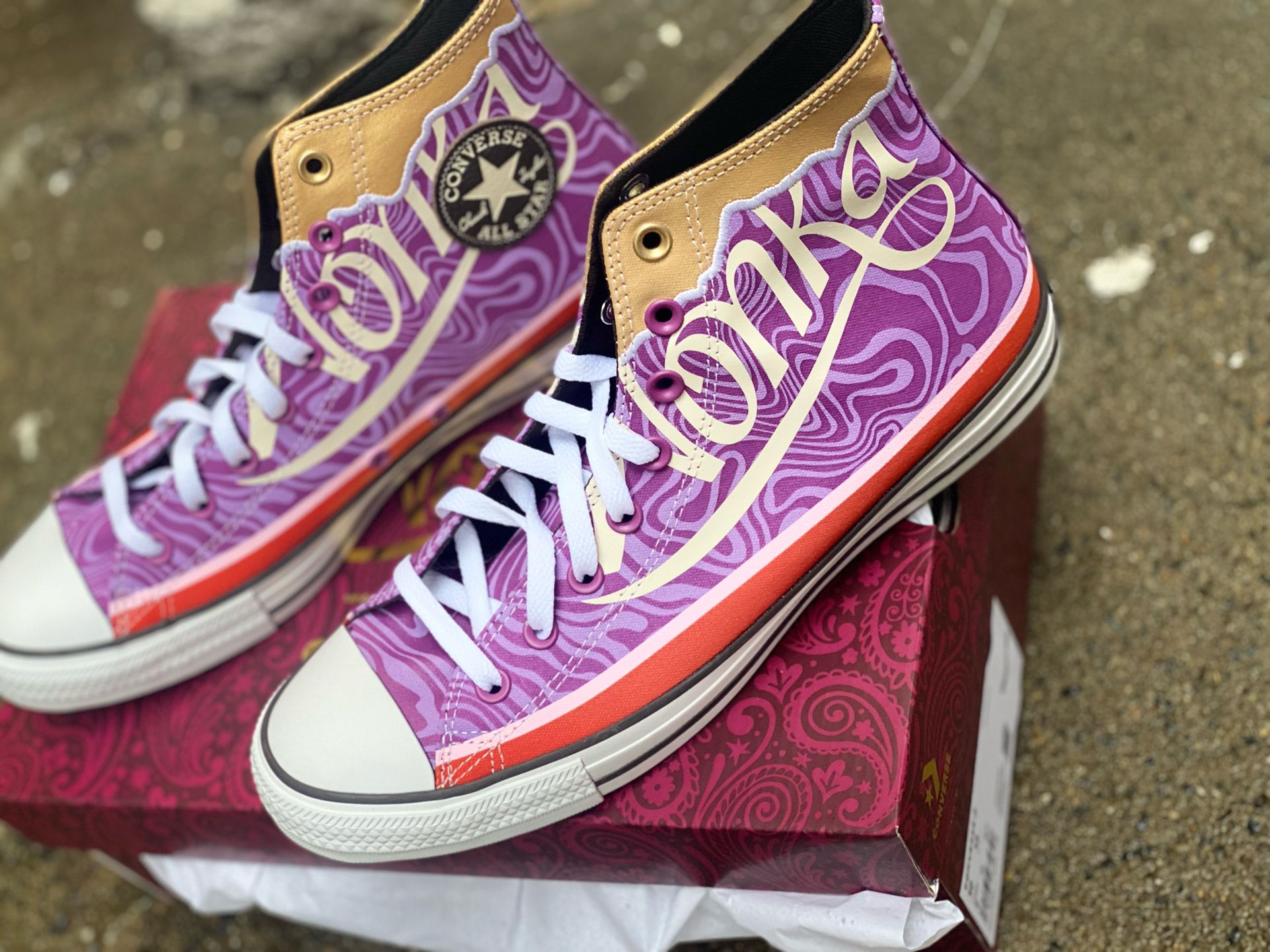 Special Edition Willy Wonka and The Chocolate Factory Converse