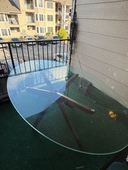 Round Glass Dining Table