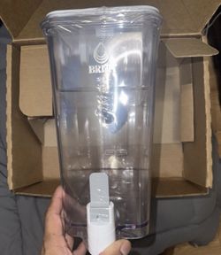 UltraMax Large Water Dispenser with 1 BritaPlus Filter, 27 Cup, White
