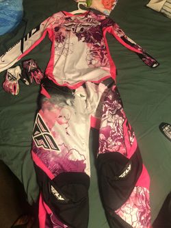 Fly ridding gear