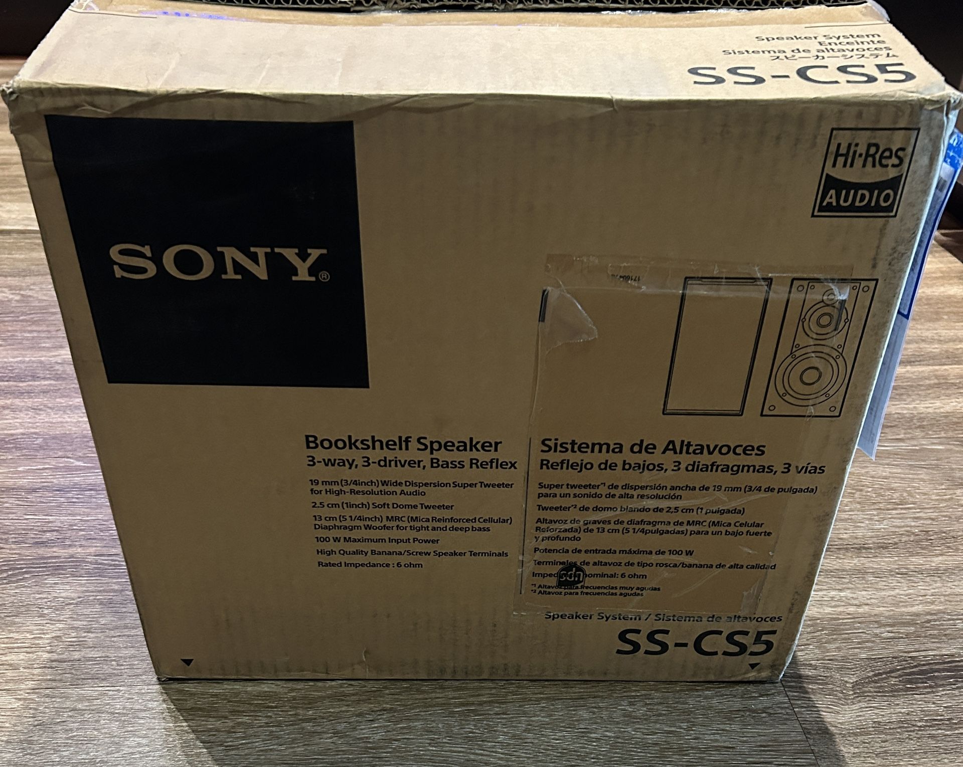 Bookshelf Speakers