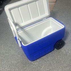 Ice Coler COLEMAN 5850 COOLER BOX ON WHEELS BLUE