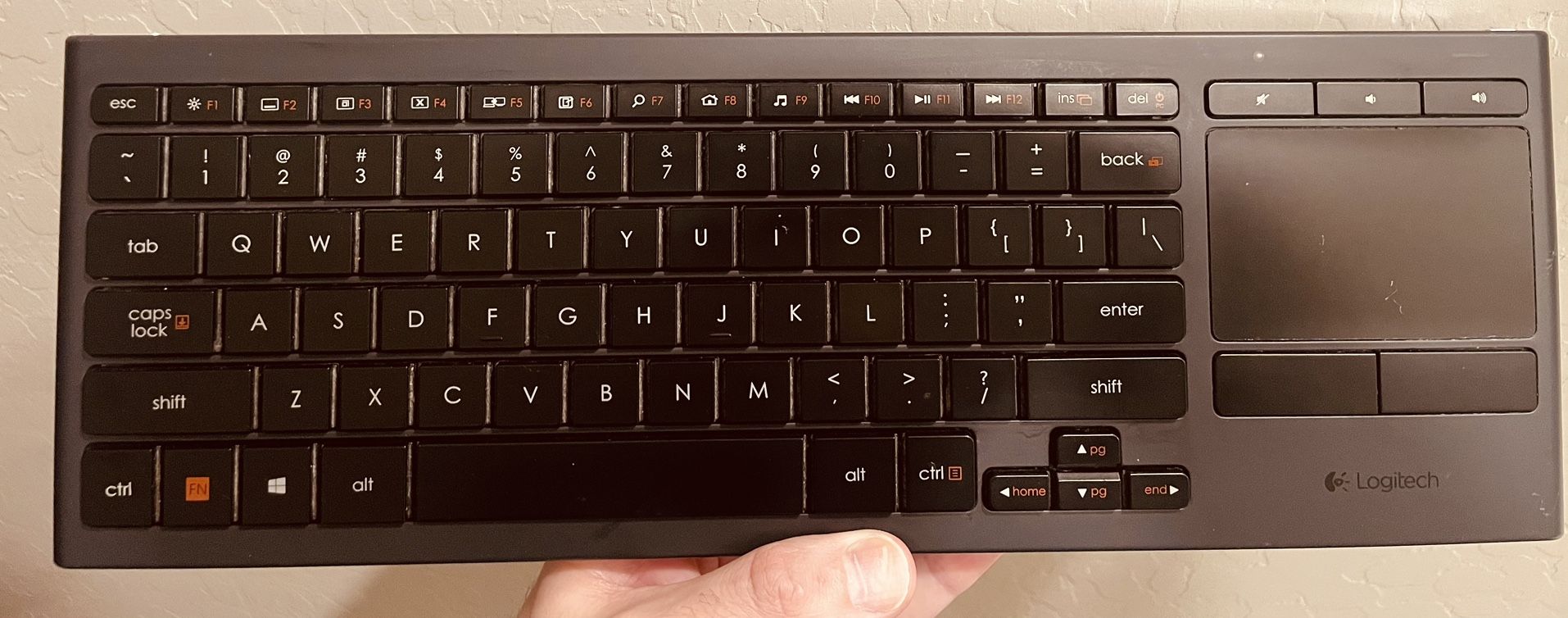 RARE Logitech K830 w/ Dongle — Mint And Hard To Find