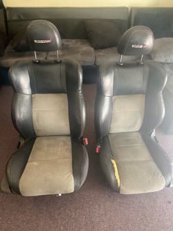 SRT8 seats