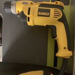 Dewalt VSR Drill