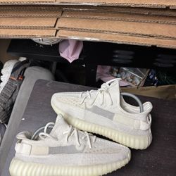 Adidas Yeezy 350 V2 Bone 
